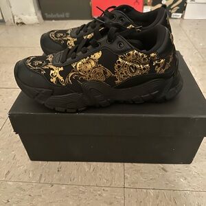 Versace Men's Sneakers in Black and Gold